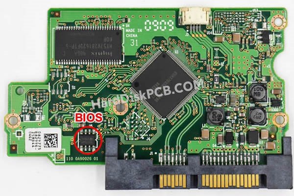 Pasos para cambiar el chip BIOS en 0A55895 placa lógica disco duro Hitachi